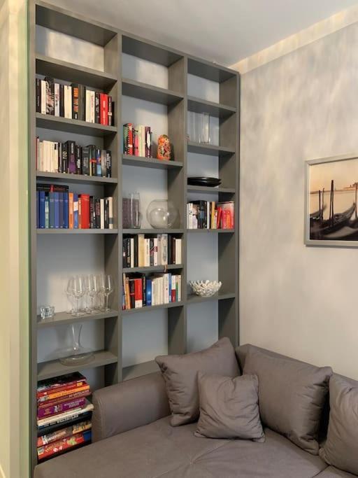 Komfortables Appartement Zentral Gelegen Erfurt Luaran gambar